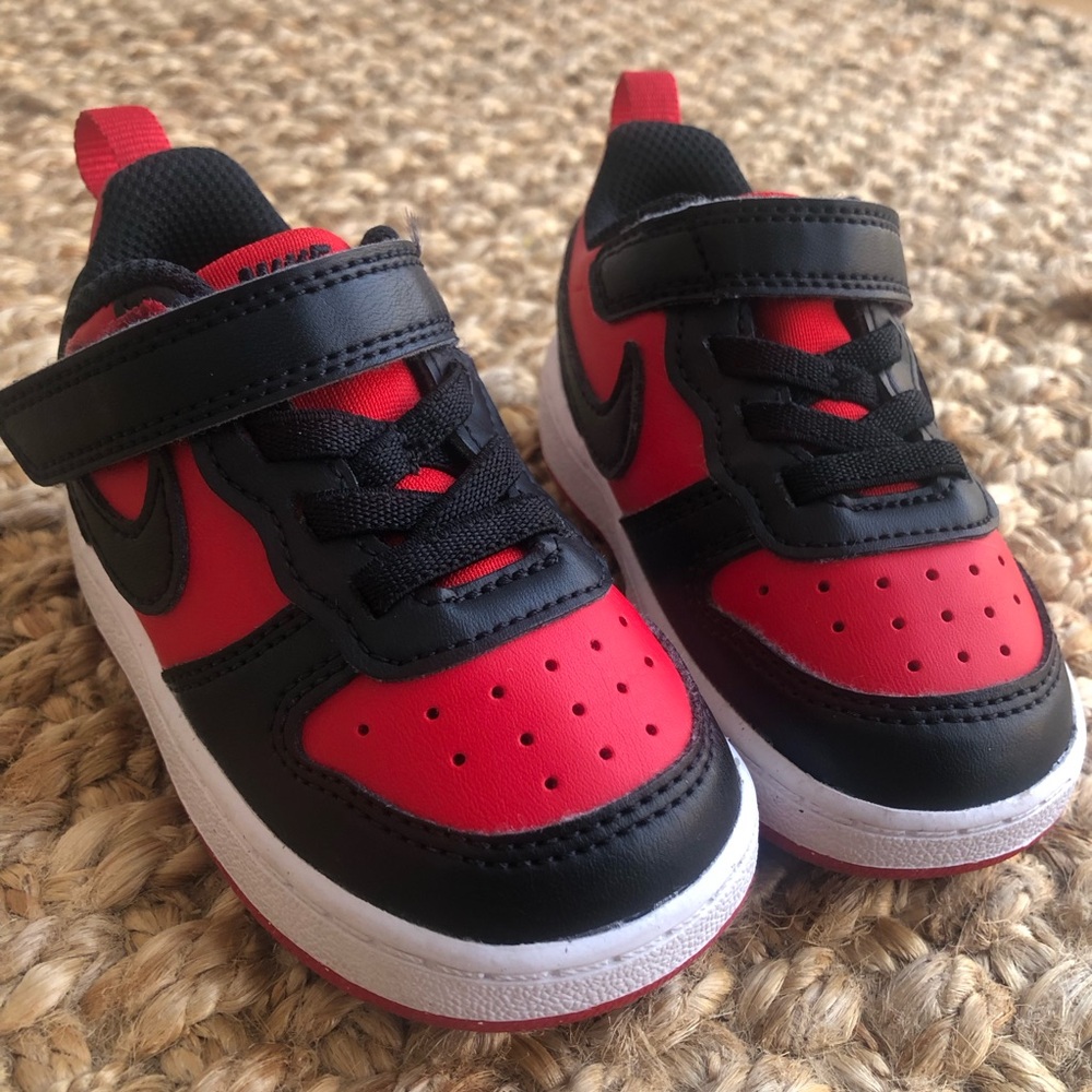 New: Nike Court Borough Low Recraft. Unisex. Hard Bottoms. Size 5 c